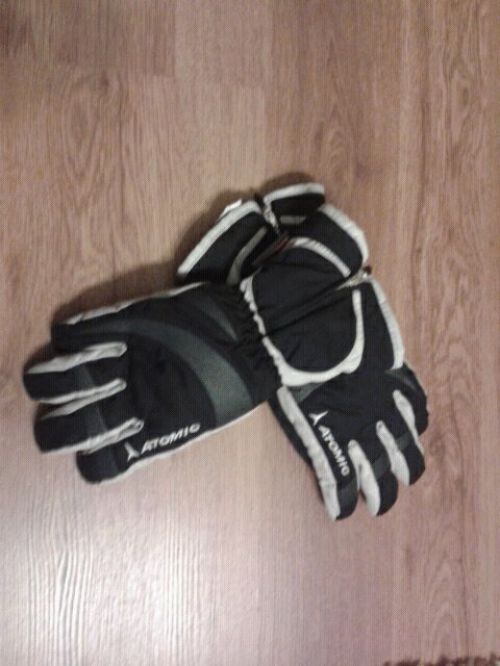 Ski gloves Atomic Company. - taplic.com