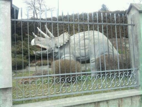 Dinosaur in Poland! Where? In Ropczyce! - taplic.com