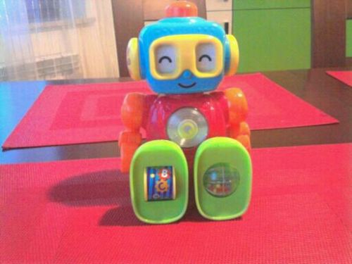 Toys for children - playing robot for small children. - taplic.com