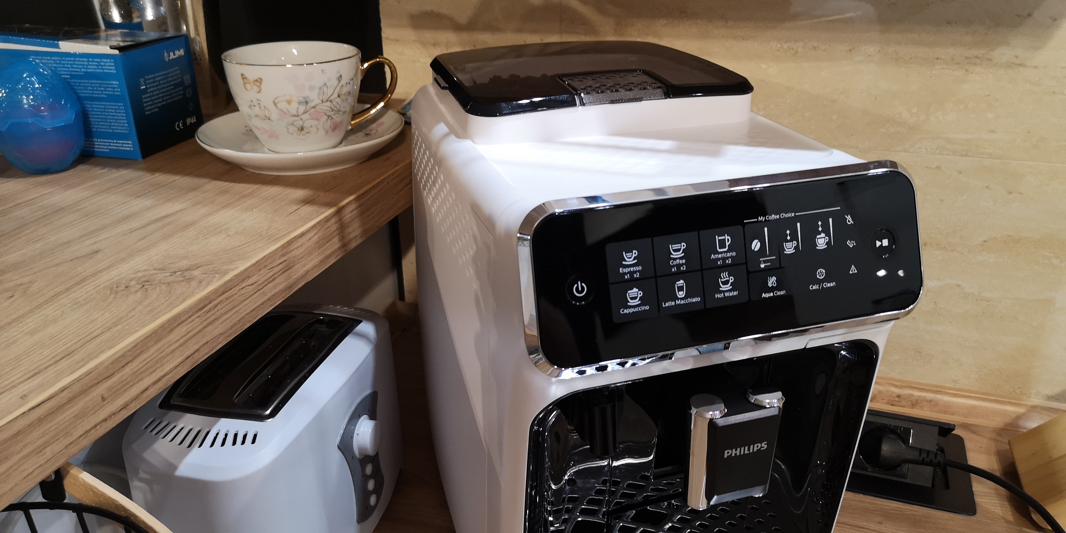 Philips LatteGo EP3243 automatic pressure coffee espresso maker machine 3200 Series