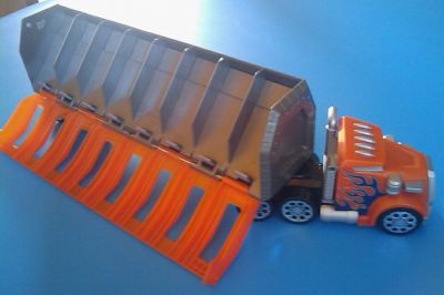 hot wheels truck