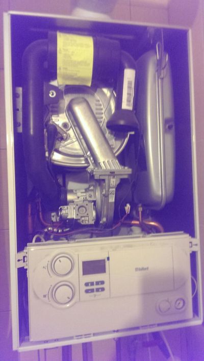 Vaillant ECO-tec dissasembly front panel