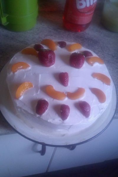 igual fome la torta pero es miaaa, solo mia...jaja...decoracion flaite...jajaja