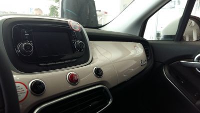 fiat 500x interior 