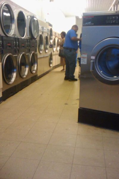 Industrial washing machine center 